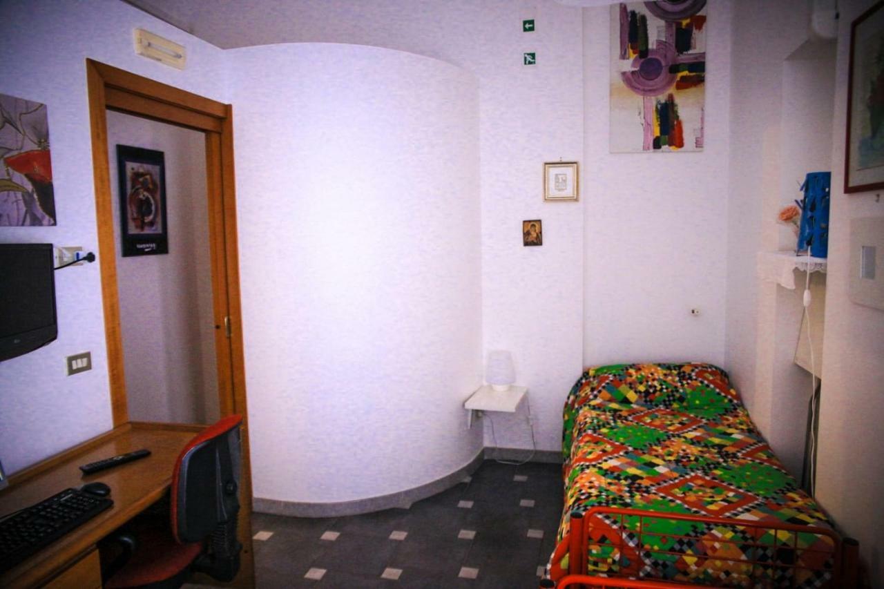 Bed and Breakfast La Rosa Di Rebecca à Monopoli Extérieur photo